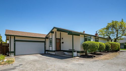 4 Mendocino Ln, Novato, CA, 94947-2038 | Card Image