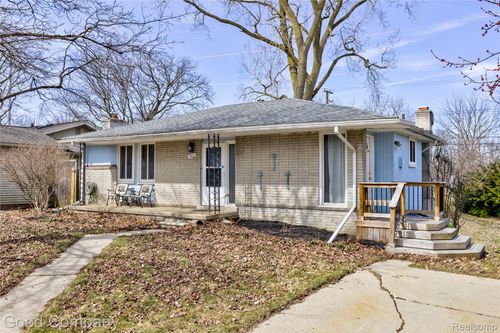 2469 Hempstead Rd, Auburn Hills, MI, 48326-3411 | Card Image