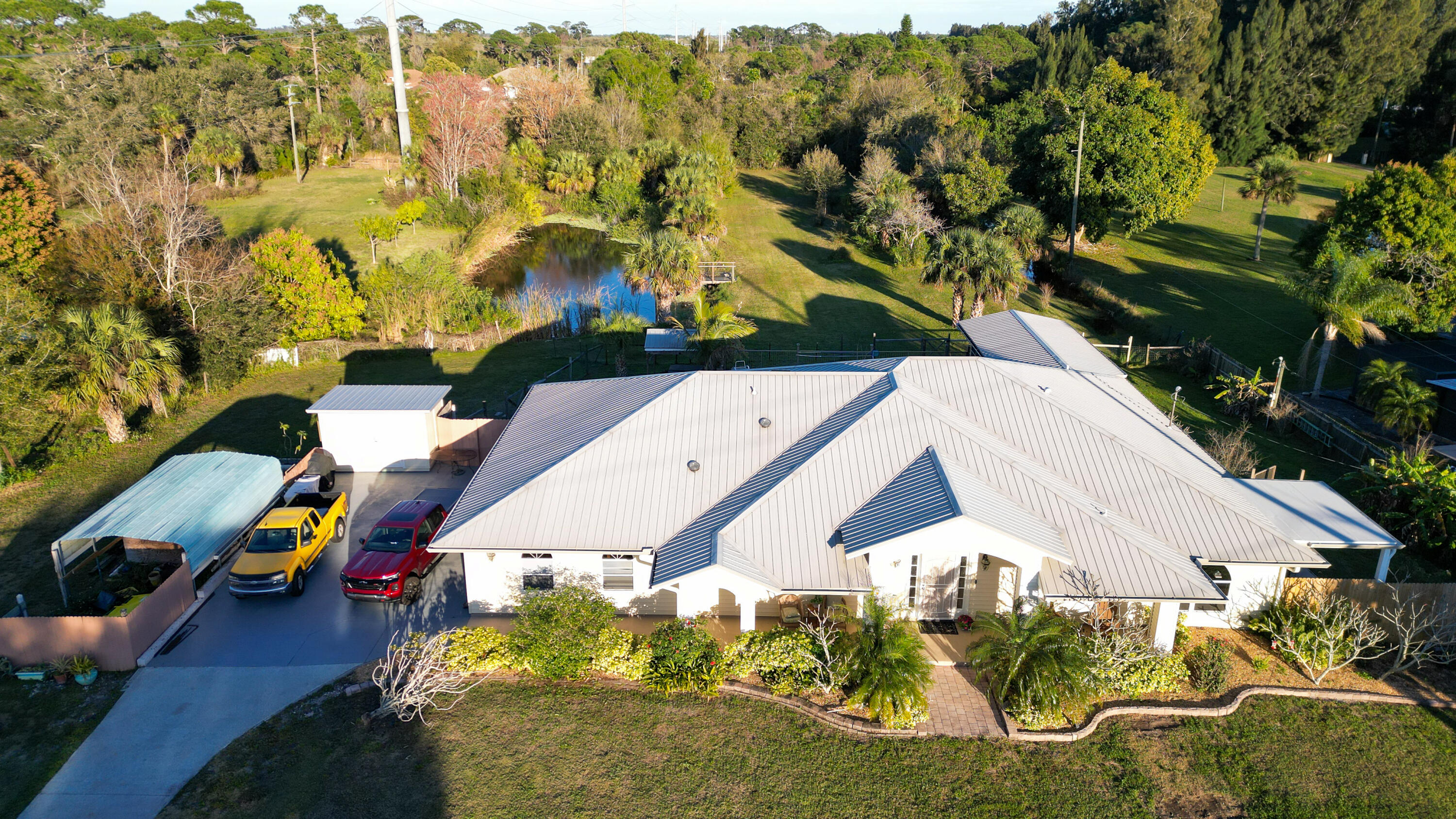 Tropical Trl, Merritt Island, FL 32953