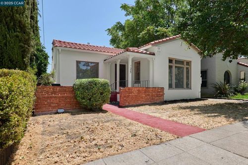 1335 Pine St, Pittsburg, CA, 94565-2749 | Card Image