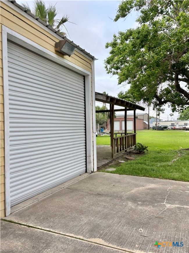 1306 Madison Ave, House other with 3 bedrooms, 2 bathrooms and null parking in Port O Connor TX | Image 30