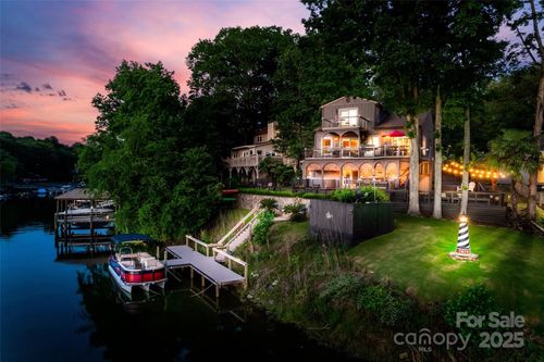 27056 Catamaran Dr, Tega Cay, SC, 29708-9367 | Card Image