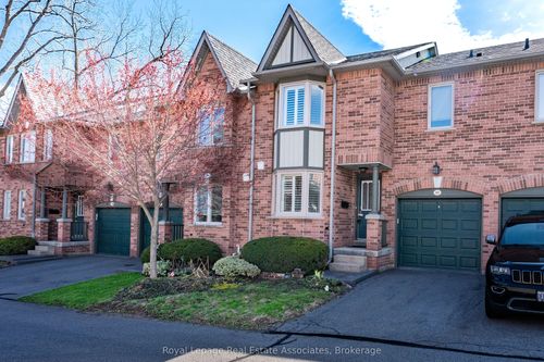 10-76 River Dr, Halton Hills, ON, L7G2J2 | Card Image