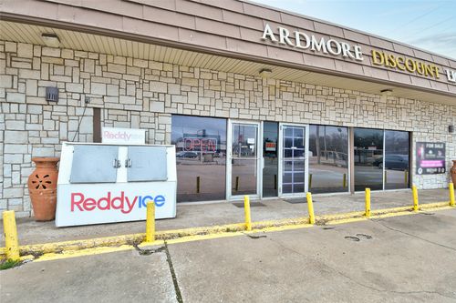 420 S Washington St, Ardmore, OK, 73401-7923 | Card Image