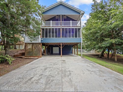 136 Pinewood Pl, Emerald Isle, NC, 28594-2325 | Card Image