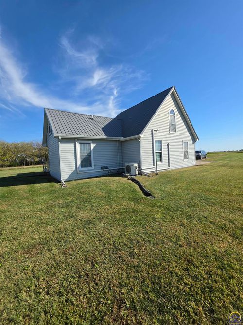 14340 S Osage Rd, Burlingame, KS, 66413-9999 | Card Image
