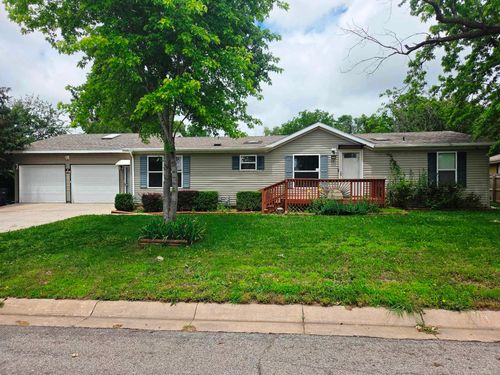 106 Se 13th St, Newton, KS, 67114-4818 | Card Image