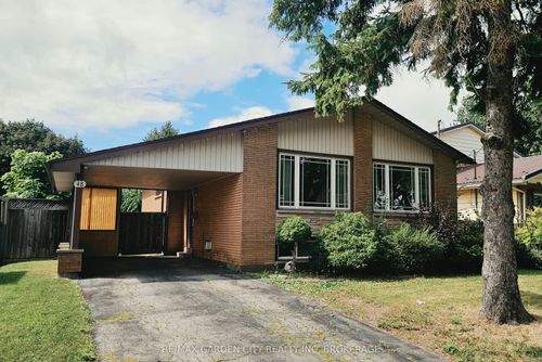 48 Manning Ave, Hamilton, ON, L9A3E7 | Card Image