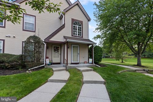 252 Andover Pl, Robbinsville, NJ, 08691-3427 | Card Image