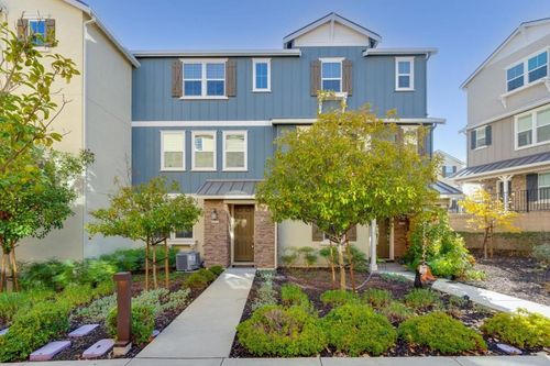 6914 Geyserville St, Dublin, CA, 94568-4738 | Card Image