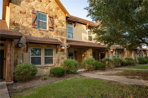 3205 Cullen Trl, College Station, TX, 77845-7363 | Card Image