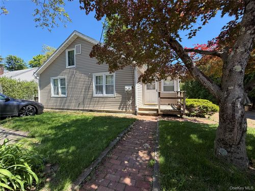 20 Melnick Pl, Lake Peekskill, NY, 10537-1329 | Card Image