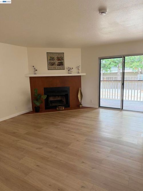 3-722 Kino Ct, Hayward, CA, 94544-1659 | Card Image