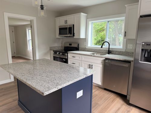 27 Washington St, Ashland, NH, 03217-4600 | Card Image