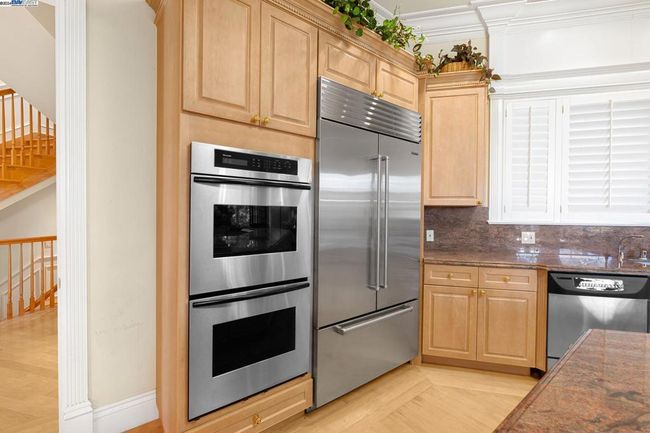 11 La Strada Ct, House other with 5 bedrooms, 5 bathrooms and 2 parking in Burlingame CA | Image 23