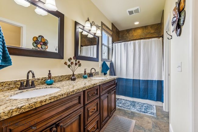 Master bathroom | Image 39