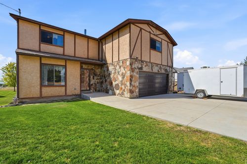 748 E Antelope Dr N, Layton, UT, 84041 | Card Image