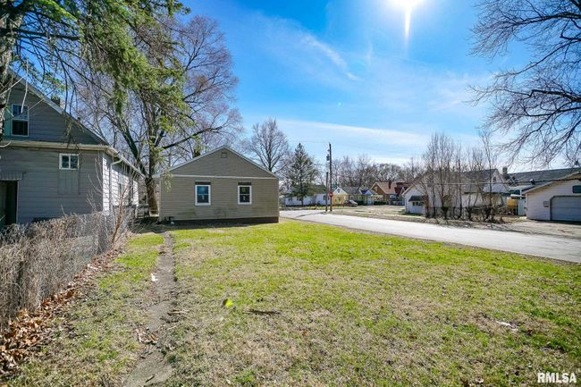 2217 W Marquette St, House other with 2 bedrooms, 1 bathrooms and null parking in Peoria IL | Image 43