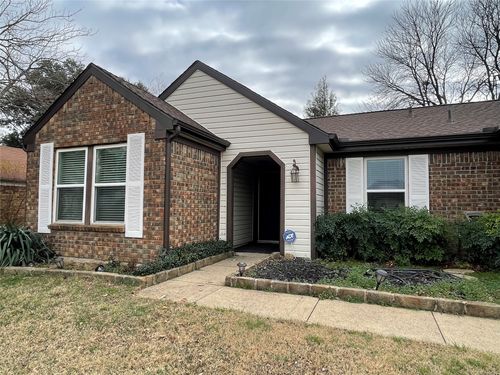 504 Sage Ln, Euless, TX, 76039-7955 | Card Image