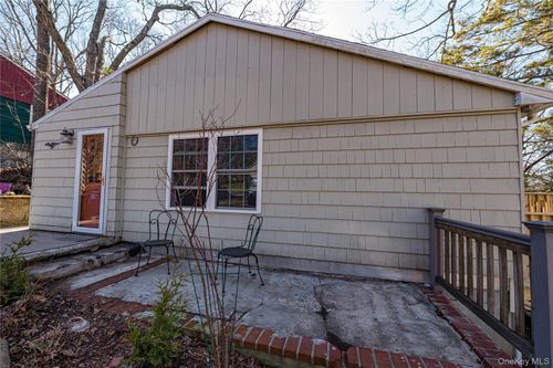 75 Herod Point Rd, Wading River, NY, 11792-1217 | Card Image