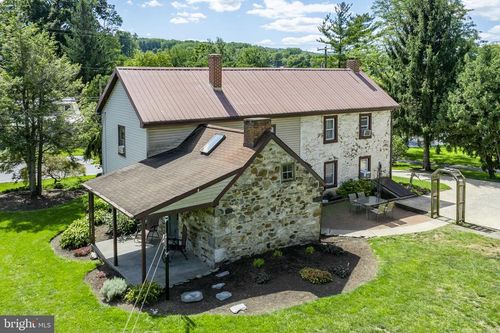 6380 Division Highway, NARVON, PA, 17555 | Card Image