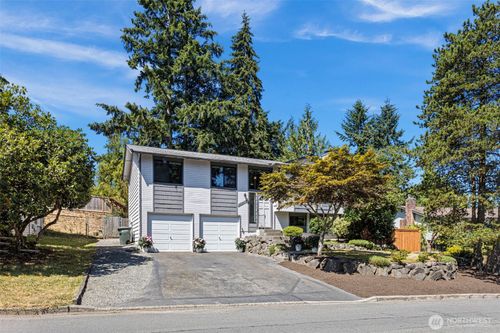 22202 Meridian Ave S, Bothell, WA, 98021-8310 | Card Image