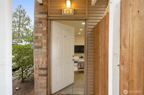 apt-61-12211 Se 59th St, Bellevue, WA, 98006-3837 | Card Image