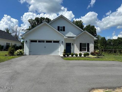 205 Mayflower Rd, Johnson City, TN, 37601-9272 | Card Image