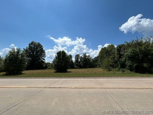 000 E Schley St, Vian, OK, 74962 | Card Image