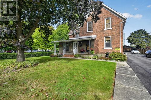 232 Park Street W, Prescott, ON, K0E1T0 | Card Image