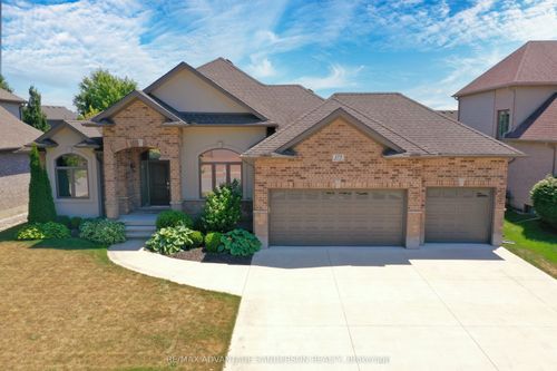173 Martin Dr, Ilderton, ON, N0M2A0 | Card Image