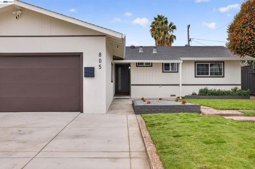 805 Calero St, Milpitas, CA, 95035-4310 | Card Image