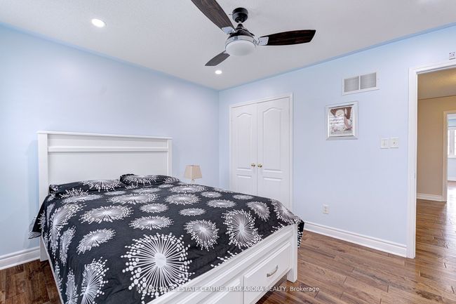 27 Beresford Cres, House other with 5 bedrooms, 4 bathrooms and 4 parking in Brampton ON | Image 31