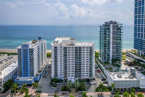 404-6917 Collins Avenue, Miami Beach, FL, 33141 | Card Image