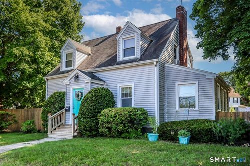 295 Nichols Ave, Stratford, CT, 06614-3903 | Card Image