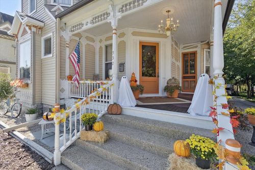 532 S Main Street, Janesville, WI, 53545 | Card Image