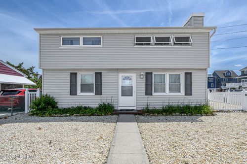 223 4th Ave, Seaside Heights, NJ, 08751-1134 | Card Image