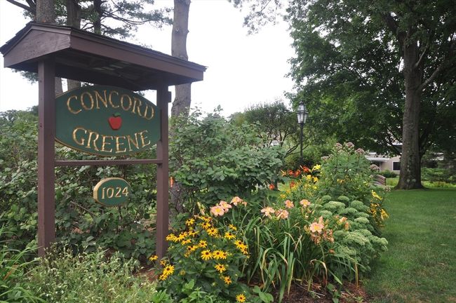 UNIT-3 - 19 Concord Greene, Condo with 2 bedrooms, 2 bathrooms and 1 parking in Concord MA | Image 32