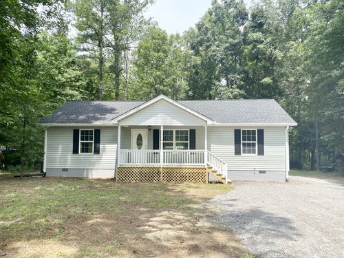 205 Windy Park Dr, Mc Ewen, TN, 37101-5540 | Card Image
