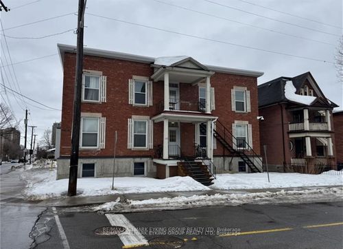 3-135 Concord St S, Ottawa, ON, K1S0Z3 | Card Image
