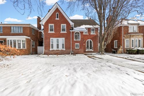 17214 Wildemere St, Detroit, MI, 48221-2721 | Card Image