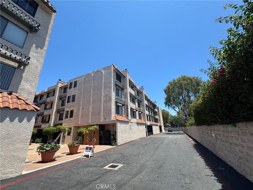 28006 S Western, San Pedro, CA, 90732 | Card Image