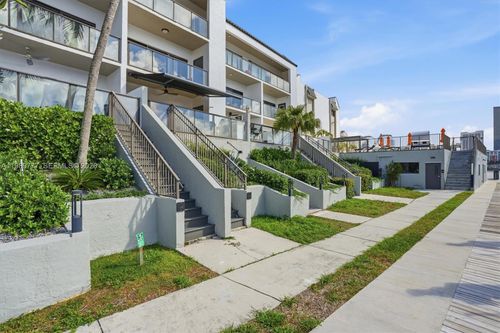 apt-113b-4000 Ne 168th St, North Miami Beach, FL, 33160-3541 | Card Image
