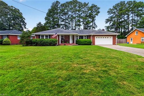 208 Woodford Drive, Chesapeake, VA, 23322 | Card Image