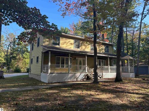 224 Elm Ave, Roscommon, MI, 48653-9598 | Card Image