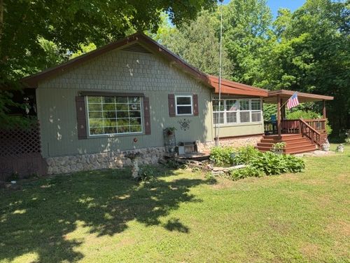 806 Case Rd, Prospect, TN, 38477-6302 | Card Image