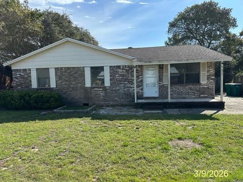 477 Aleta Ave, Mary Esther, FL, 32569-2301 | Card Image