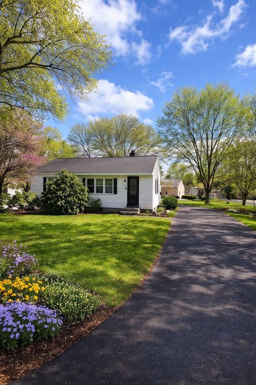 9 Mulberry Ln, Northborough, MA, 01532-1835 | Card Image