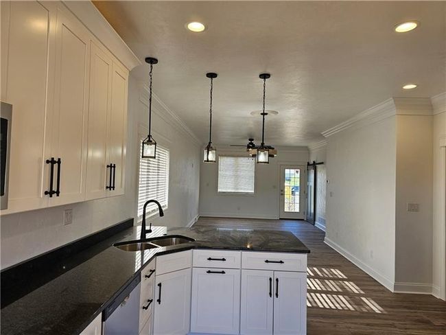 801 Wimbledon Dr, House other with 2 bedrooms, 1 bathrooms and 4 parking in Mount Pleasant PA | Image 4