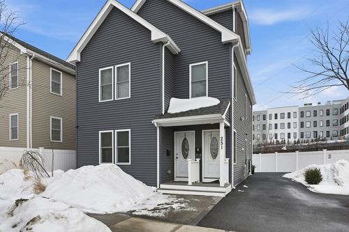 1-251 Arlington St, Chelsea, MA, 02150-2401 | Card Image